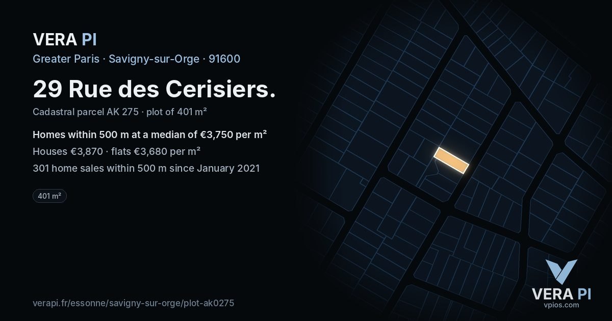 29 Rue des Cerisiers, Savigny-sur-Orge at night – the plot lit, the parcels around coloured by the prices near them