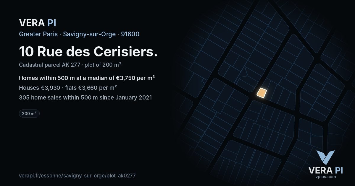 10 Rue des Cerisiers, Savigny-sur-Orge at night – the plot lit, the parcels around coloured by the prices near them