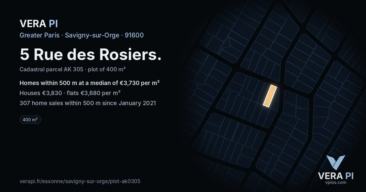 5 Rue des Rosiers, Savigny-sur-Orge at night – the plot lit, the parcels around coloured by the prices near them