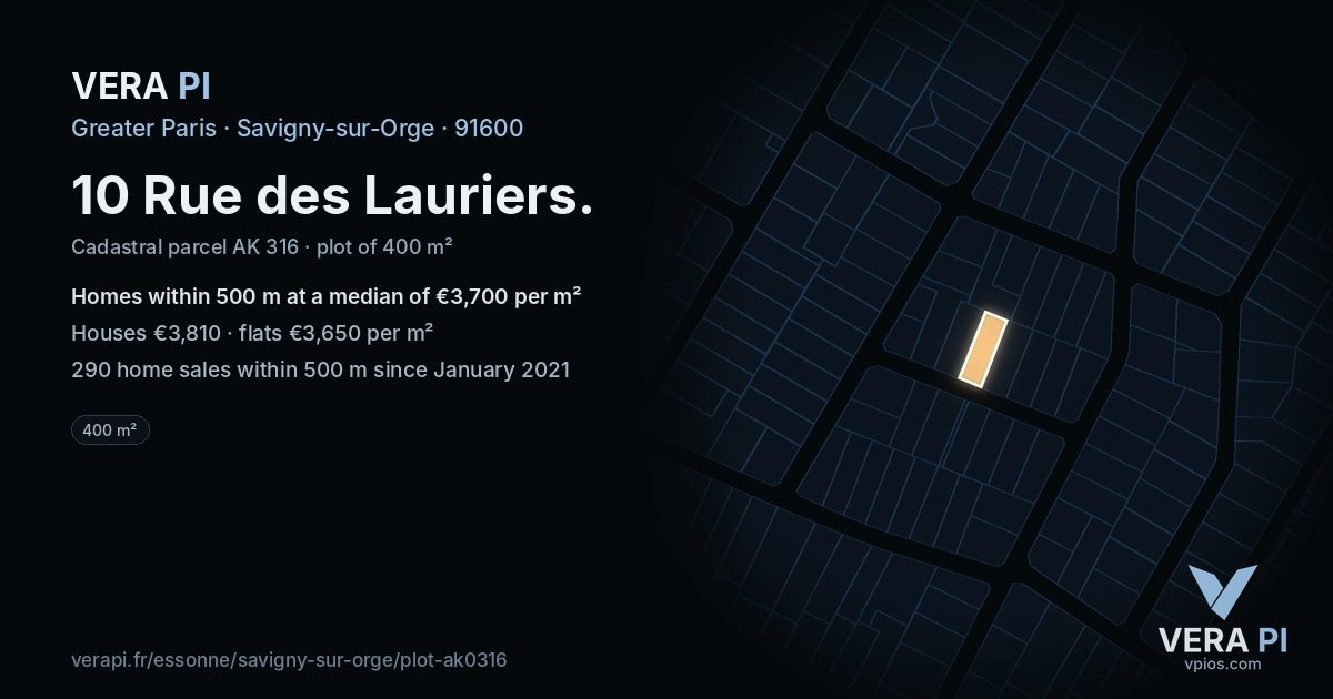 10 Rue des Lauriers, Savigny-sur-Orge at night – the plot lit, the parcels around coloured by the prices near them