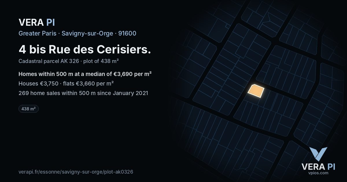 4 bis Rue des Cerisiers, Savigny-sur-Orge at night – the plot lit, the parcels around coloured by the prices near them