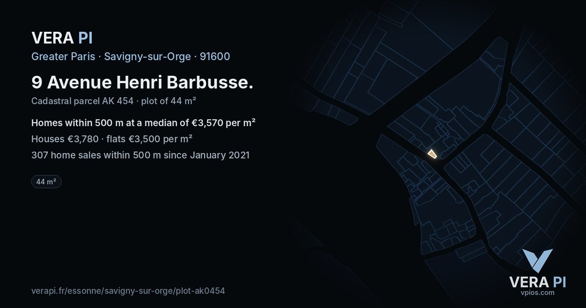 9 Avenue Henri Barbusse, Savigny-sur-Orge at night – the plot lit, the parcels around coloured by the prices near them