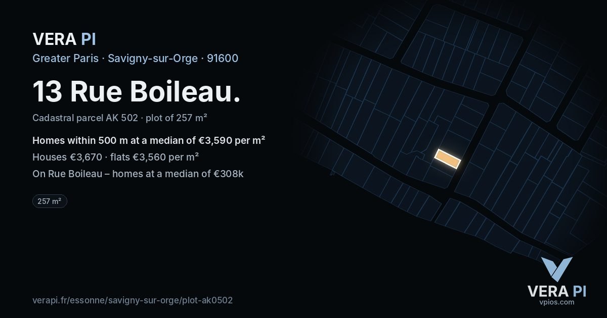 13 Rue Boileau, Savigny-sur-Orge at night – the plot lit, the parcels around coloured by the prices near them