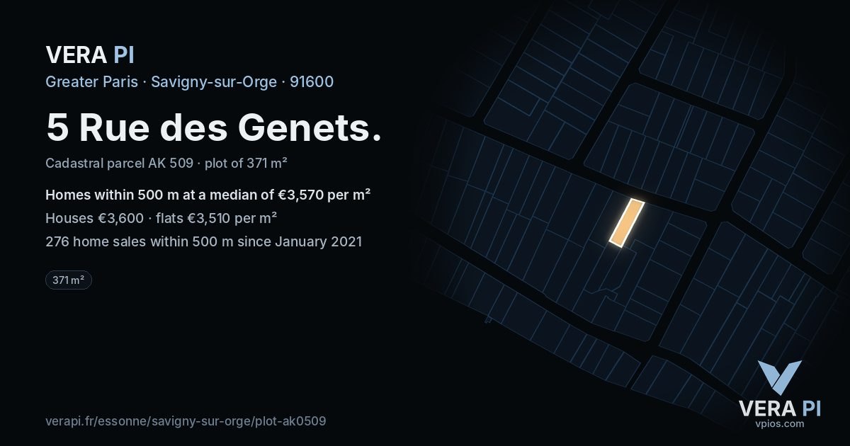 5 Rue des Genets, Savigny-sur-Orge at night – the plot lit, the parcels around coloured by the prices near them