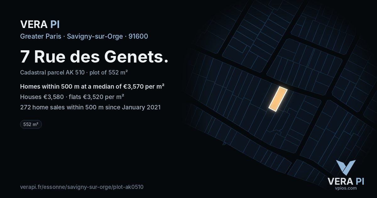 7 Rue des Genets, Savigny-sur-Orge at night – the plot lit, the parcels around coloured by the prices near them