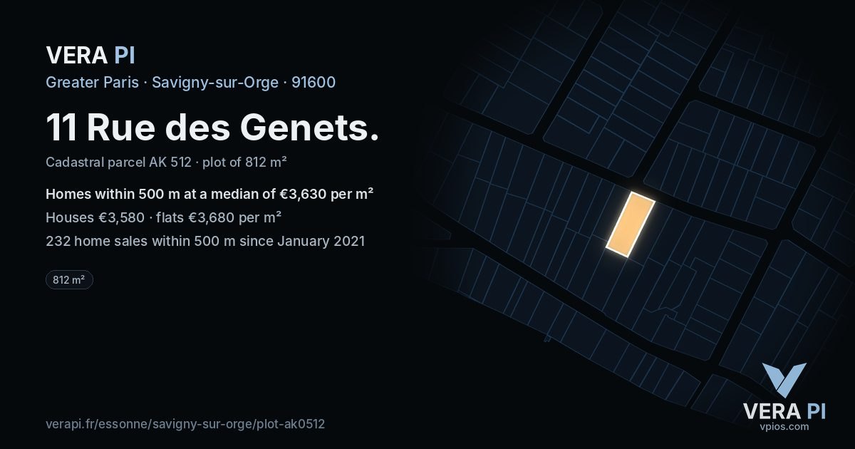 11 Rue des Genets, Savigny-sur-Orge at night – the plot lit, the parcels around coloured by the prices near them