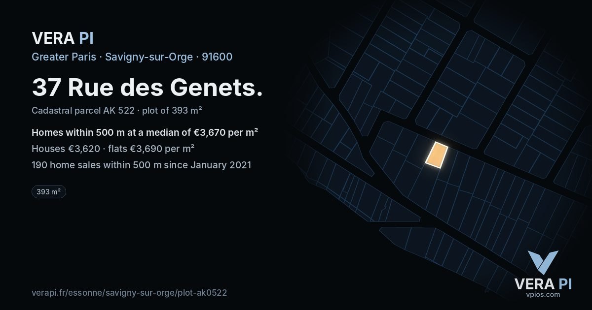 37 Rue des Genets, Savigny-sur-Orge at night – the plot lit, the parcels around coloured by the prices near them