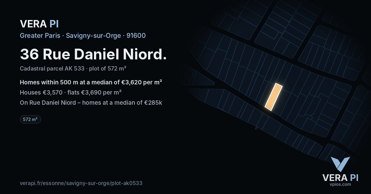 36 Rue Daniel Niord, Savigny-sur-Orge at night – the plot lit, the parcels around coloured by the prices near them