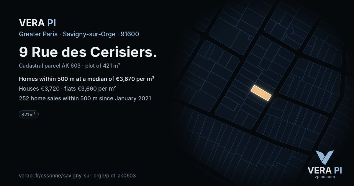 9 Rue des Cerisiers, Savigny-sur-Orge at night – the plot lit, the parcels around coloured by the prices near them