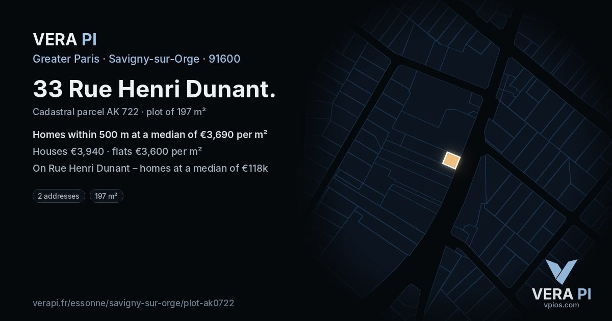 33 Rue Henri Dunant, Savigny-sur-Orge at night – the plot lit, the parcels around coloured by the prices near them