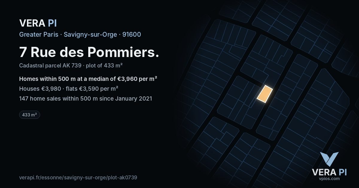 7 Rue des Pommiers, Savigny-sur-Orge at night – the plot lit, the parcels around coloured by the prices near them