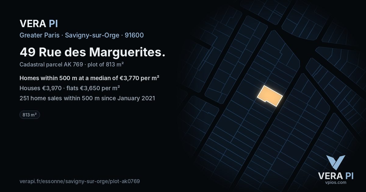 49 Rue des Marguerites, Savigny-sur-Orge at night – the plot lit, the parcels around coloured by the prices near them