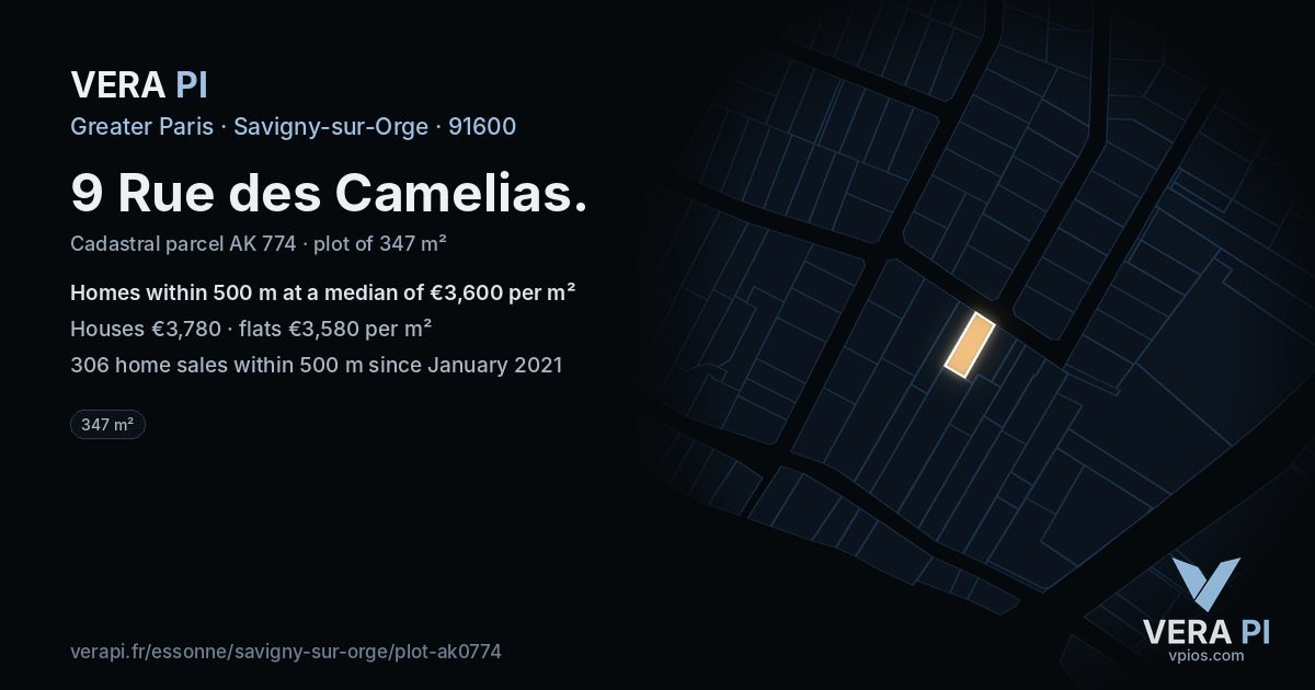 9 Rue des Camelias, Savigny-sur-Orge at night – the plot lit, the parcels around coloured by the prices near them