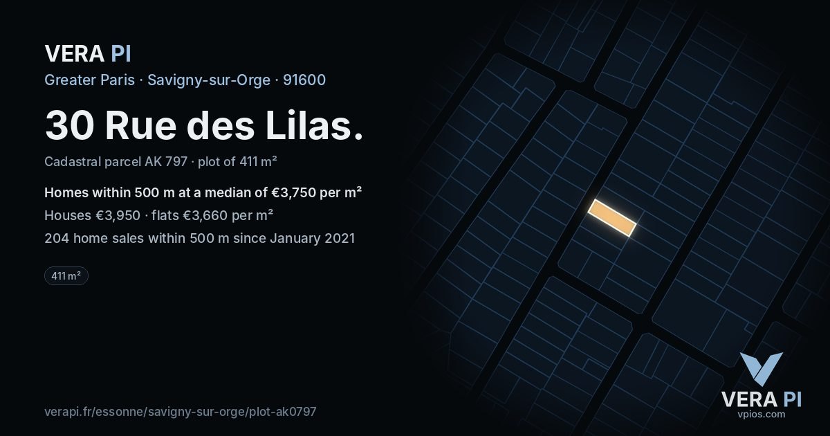 30 Rue des Lilas, Savigny-sur-Orge at night – the plot lit, the parcels around coloured by the prices near them