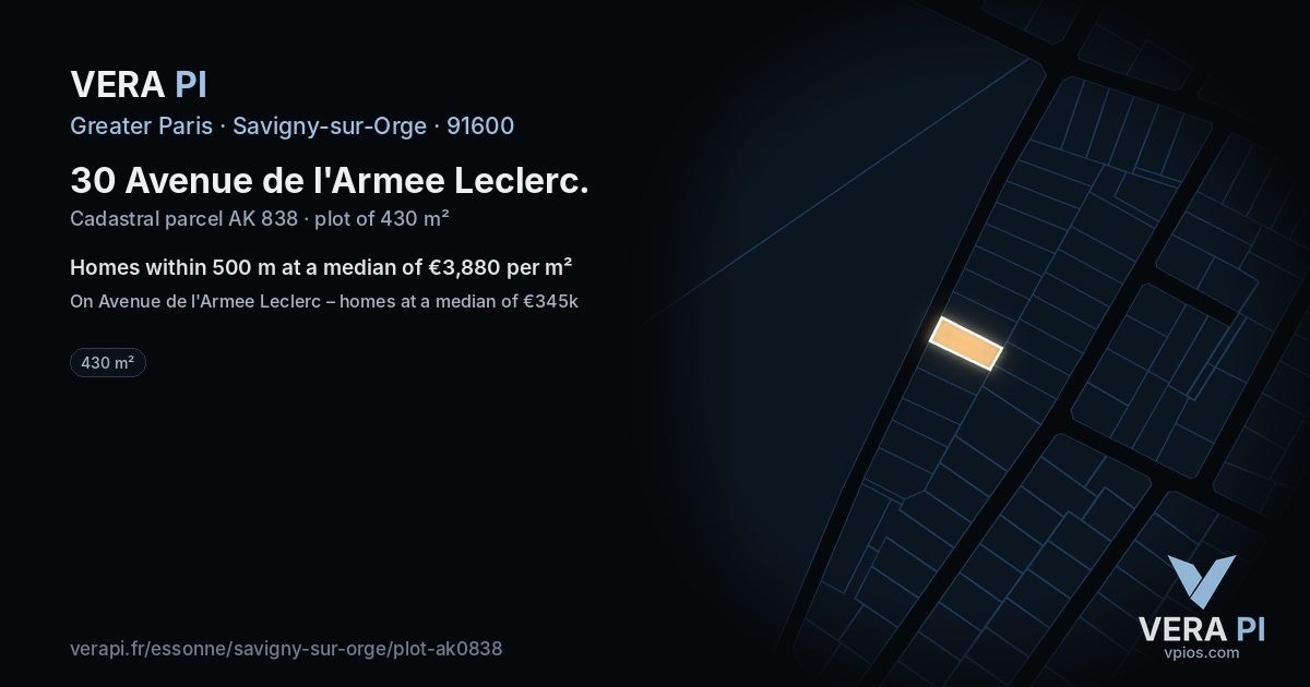 30 Avenue de l'Armee Leclerc, Savigny-sur-Orge at night – the plot lit, the parcels around coloured by the prices near them