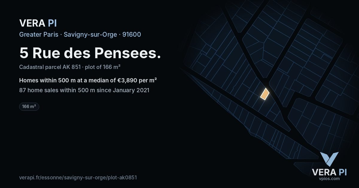 5 Rue des Pensees, Savigny-sur-Orge at night – the plot lit, the parcels around coloured by the prices near them