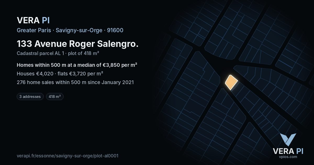 133 Avenue Roger Salengro, Savigny-sur-Orge at night – the plot lit, the parcels around coloured by the prices near them