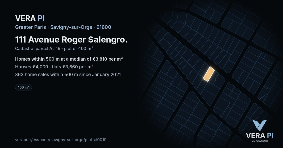 111 Avenue Roger Salengro, Savigny-sur-Orge at night – the plot lit, the parcels around coloured by the prices near them