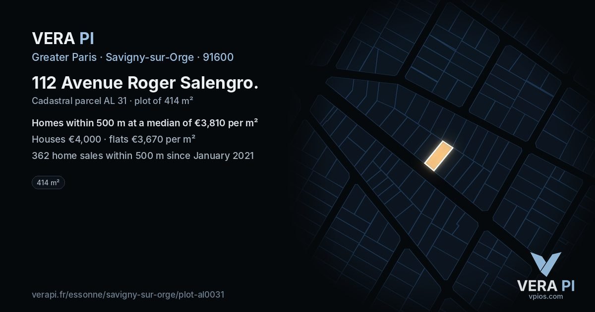 112 Avenue Roger Salengro, Savigny-sur-Orge at night – the plot lit, the parcels around coloured by the prices near them