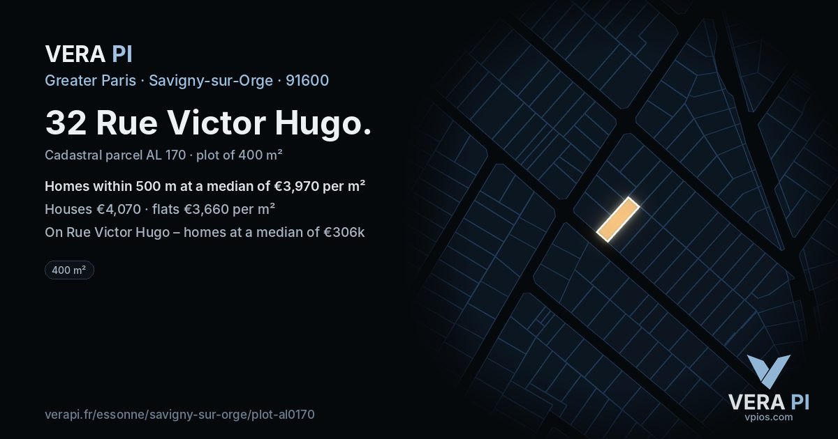 32 Rue Victor Hugo, Savigny-sur-Orge at night – the plot lit, the parcels around coloured by the prices near them