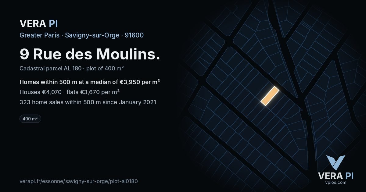 9 Rue des Moulins, Savigny-sur-Orge at night – the plot lit, the parcels around coloured by the prices near them