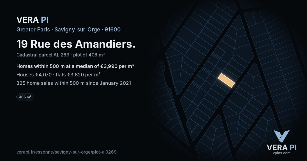 19 Rue des Amandiers, Savigny-sur-Orge at night – the plot lit, the parcels around coloured by the prices near them