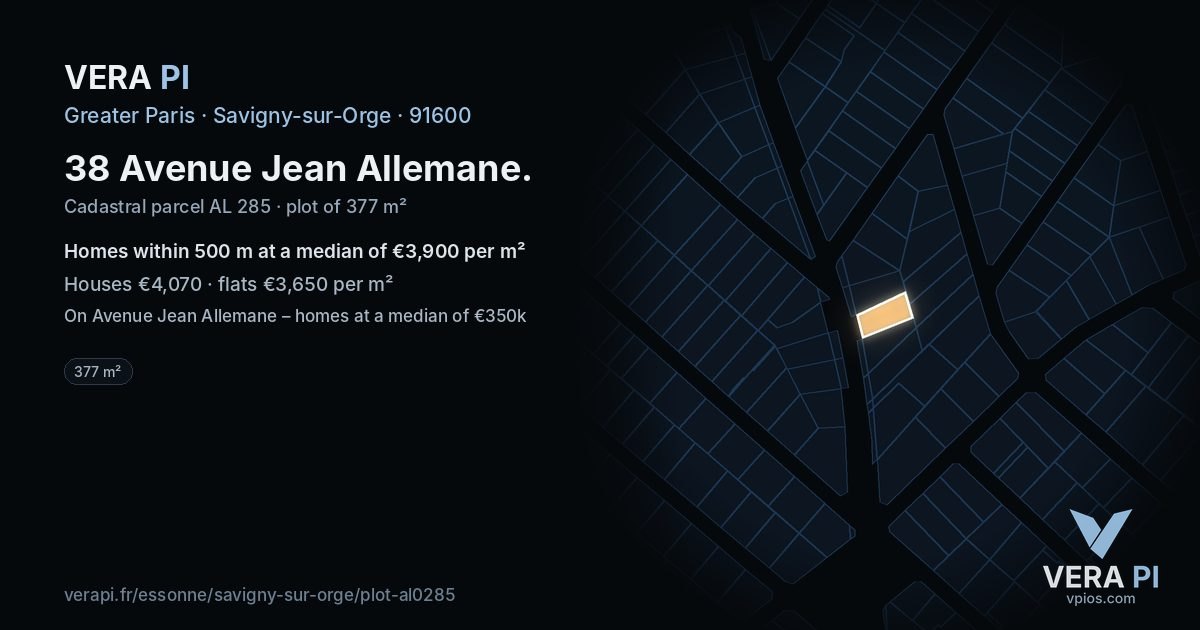 38 Avenue Jean Allemane, Savigny-sur-Orge at night – the plot lit, the parcels around coloured by the prices near them