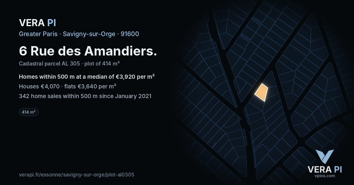 6 Rue des Amandiers, Savigny-sur-Orge at night – the plot lit, the parcels around coloured by the prices near them
