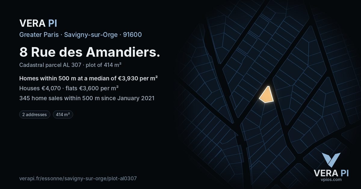 8 Rue des Amandiers, Savigny-sur-Orge at night – the plot lit, the parcels around coloured by the prices near them