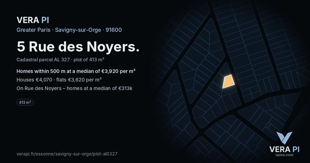5 Rue des Noyers, Savigny-sur-Orge at night – the plot lit, the parcels around coloured by the prices near them