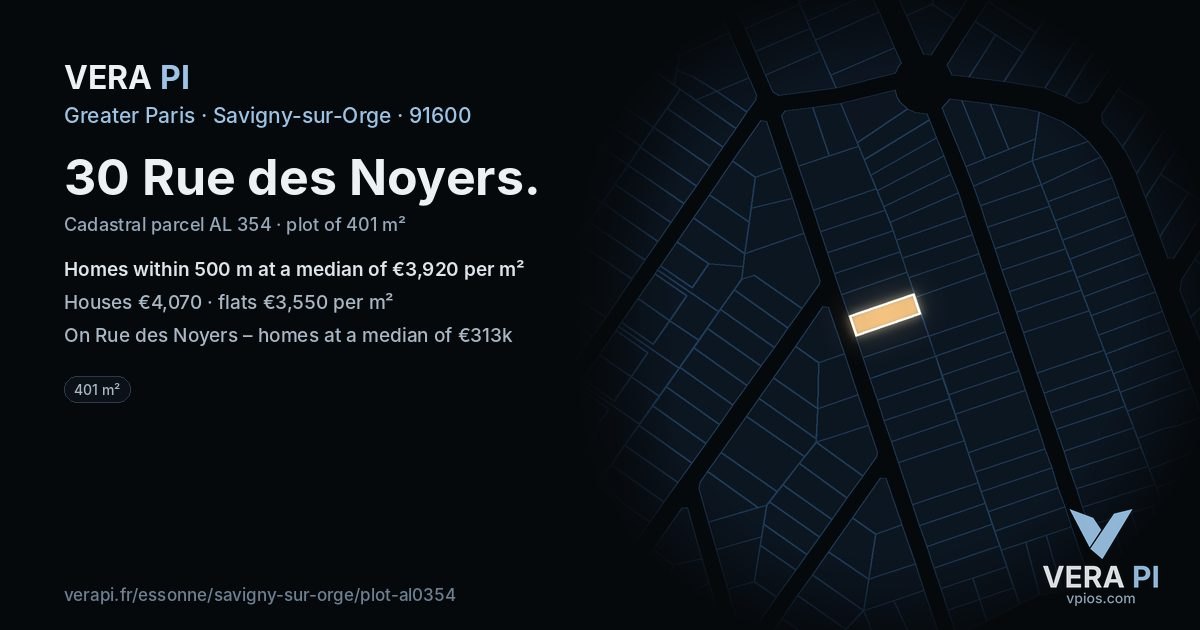 30 Rue des Noyers, Savigny-sur-Orge at night – the plot lit, the parcels around coloured by the prices near them