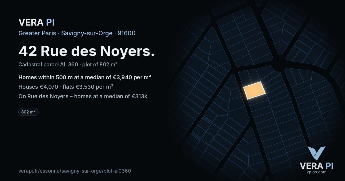 42 Rue des Noyers, Savigny-sur-Orge at night – the plot lit, the parcels around coloured by the prices near them