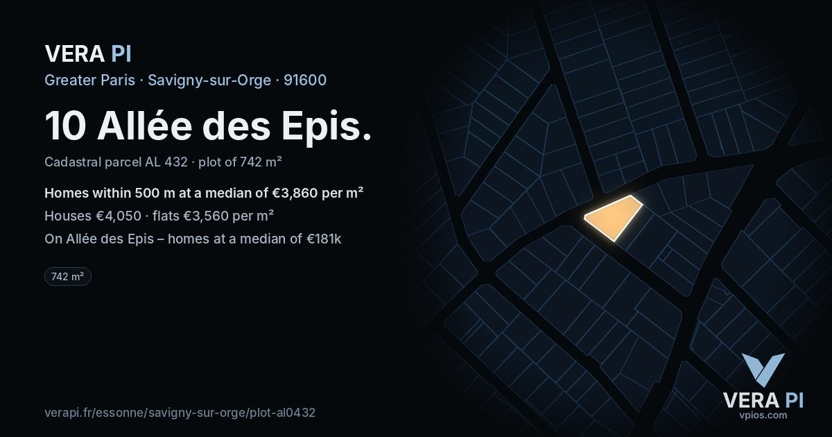 10 Allée des Epis, Savigny-sur-Orge at night – the plot lit, the parcels around coloured by the prices near them