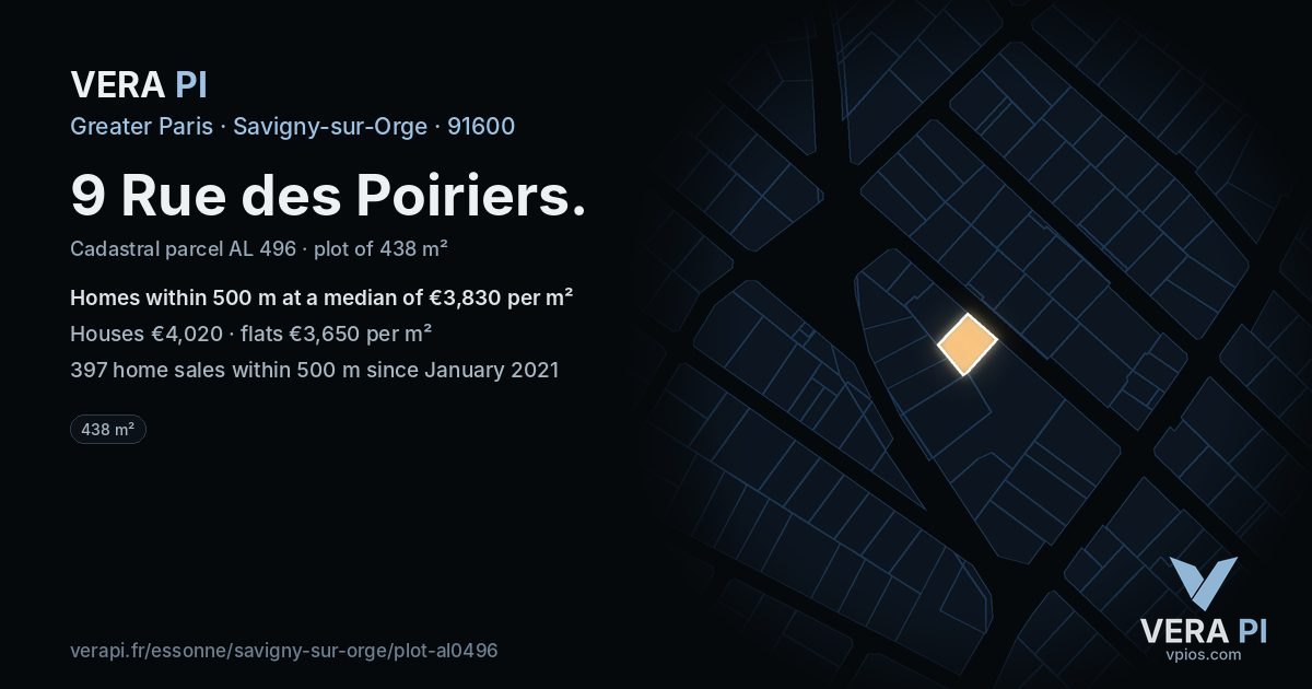 9 Rue des Poiriers, Savigny-sur-Orge at night – the plot lit, the parcels around coloured by the prices near them