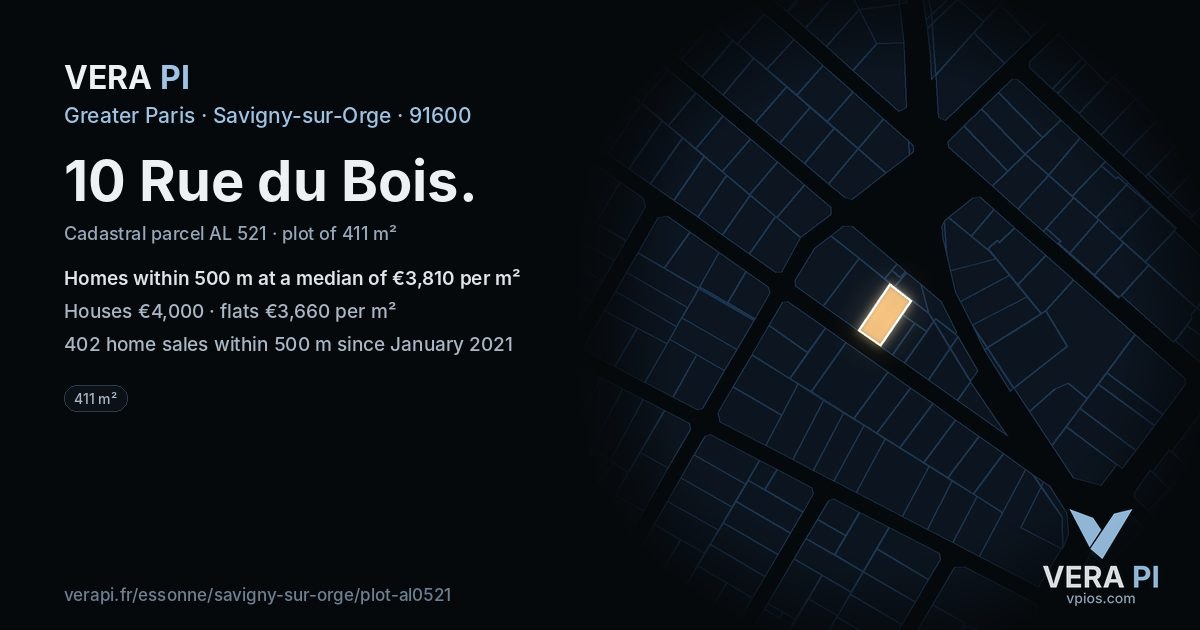 10 Rue du Bois, Savigny-sur-Orge at night – the plot lit, the parcels around coloured by the prices near them