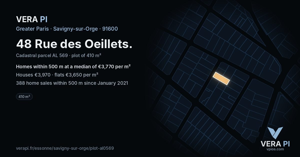 48 Rue des Oeillets, Savigny-sur-Orge at night – the plot lit, the parcels around coloured by the prices near them