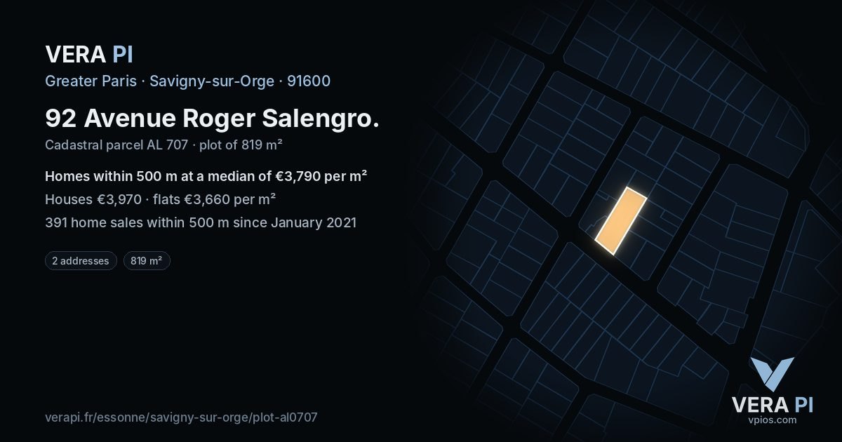 92 Avenue Roger Salengro, Savigny-sur-Orge at night – the plot lit, the parcels around coloured by the prices near them