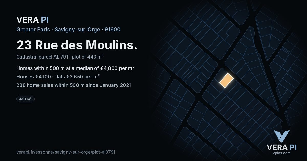 23 Rue des Moulins, Savigny-sur-Orge at night – the plot lit, the parcels around coloured by the prices near them