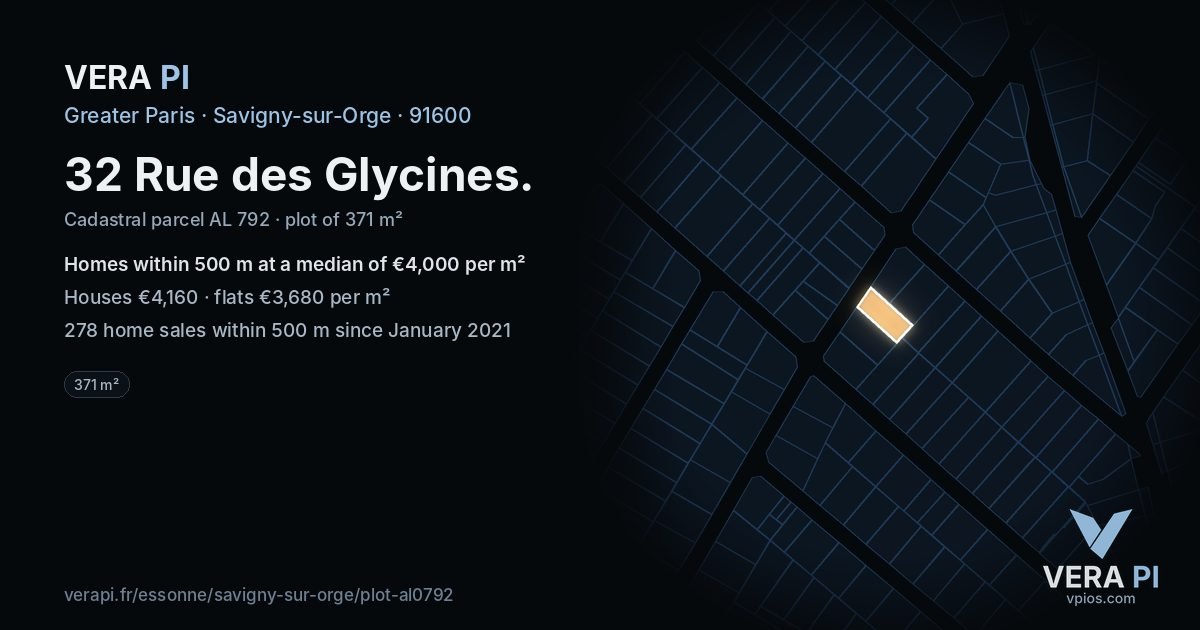 32 Rue des Glycines, Savigny-sur-Orge at night – the plot lit, the parcels around coloured by the prices near them