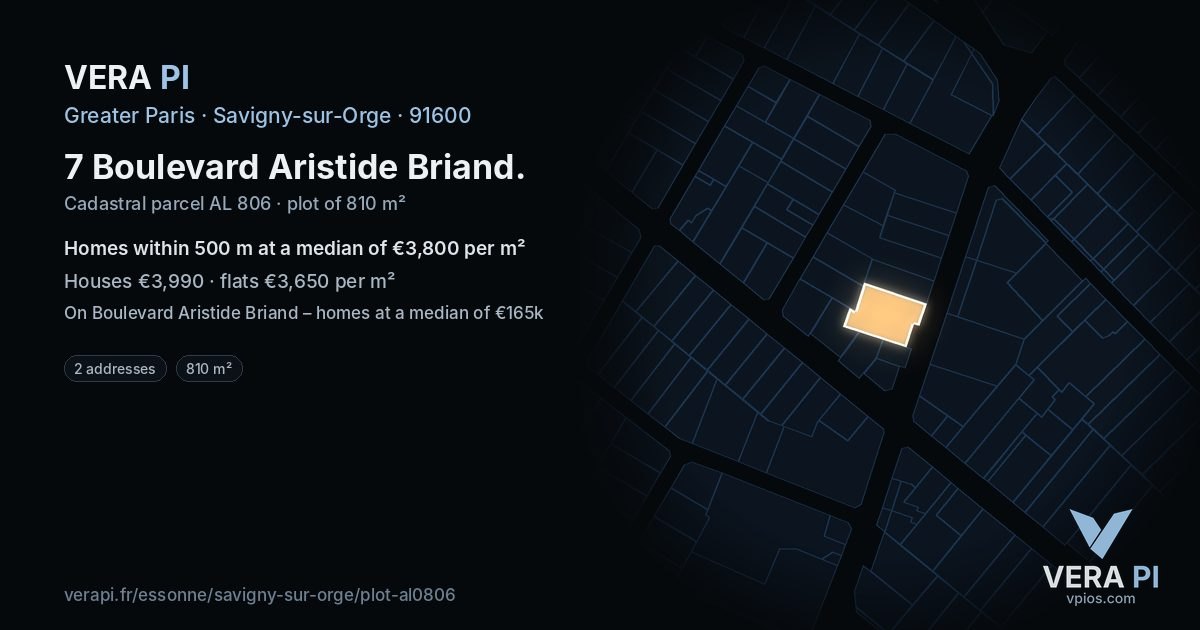 7 Boulevard Aristide Briand, Savigny-sur-Orge at night – the plot lit, the parcels around coloured by the prices near them
