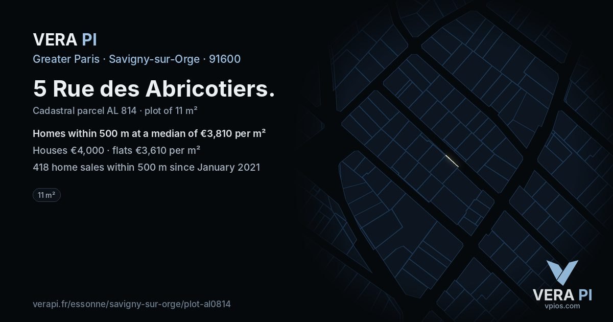 5 Rue des Abricotiers, Savigny-sur-Orge at night – the plot lit, the parcels around coloured by the prices near them