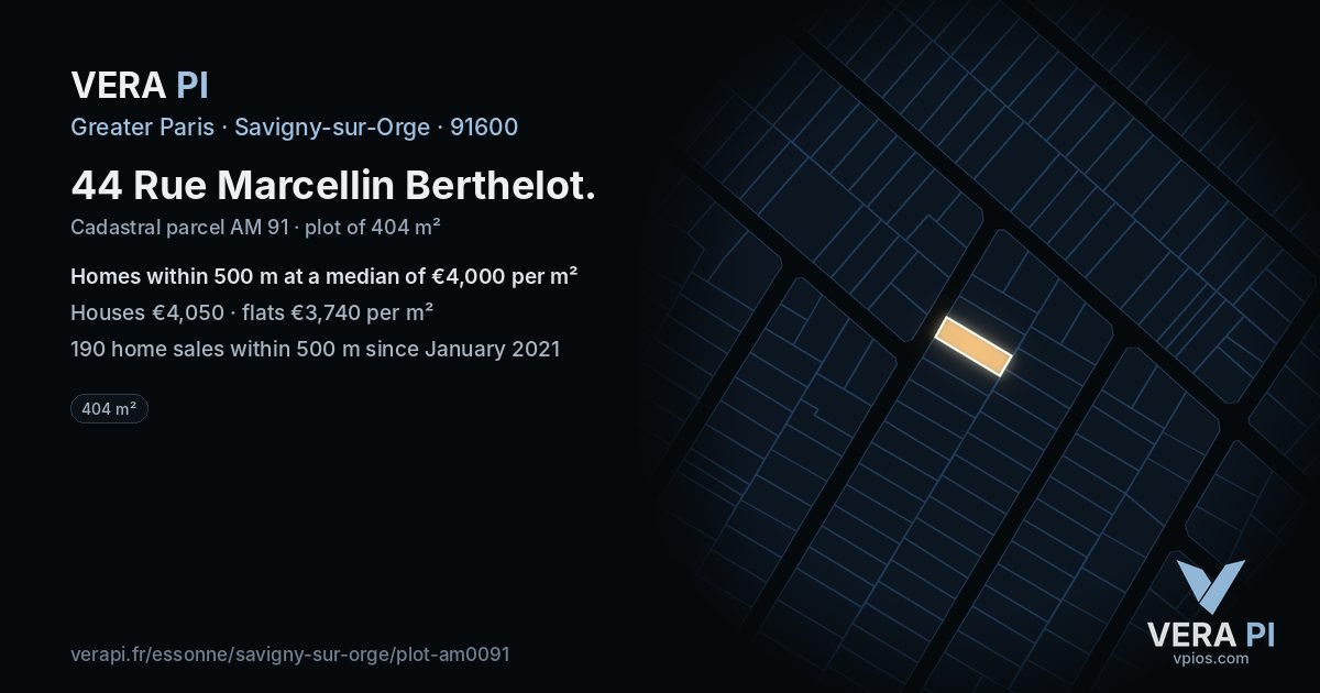44 Rue Marcellin Berthelot, Savigny-sur-Orge at night – the plot lit, the parcels around coloured by the prices near them