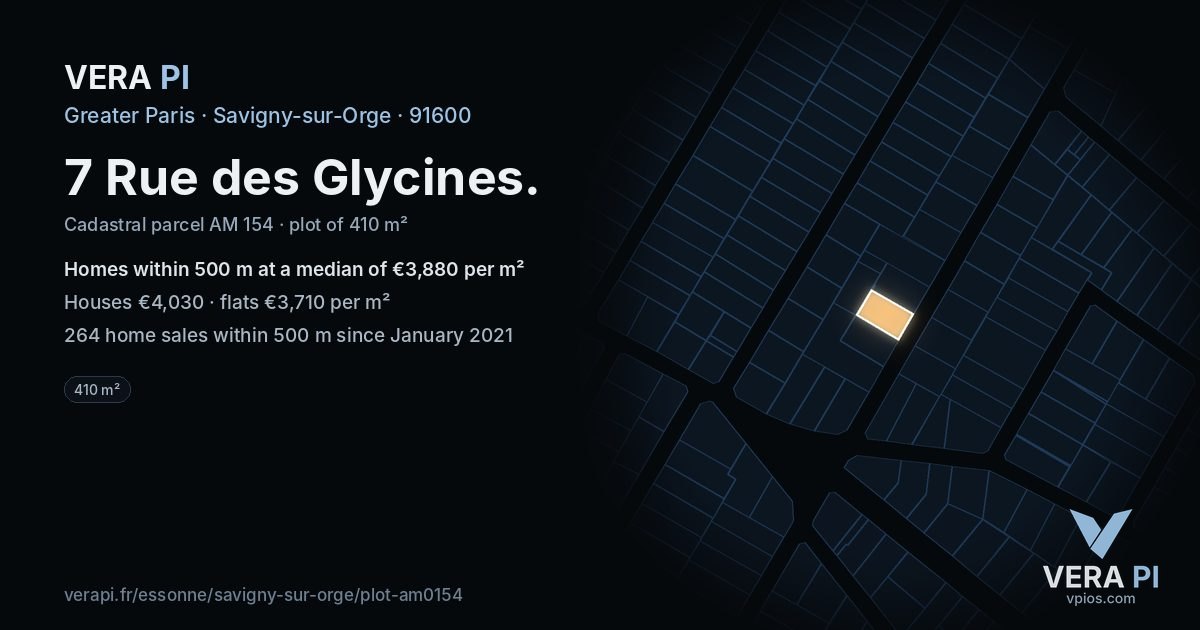 7 Rue des Glycines, Savigny-sur-Orge at night – the plot lit, the parcels around coloured by the prices near them
