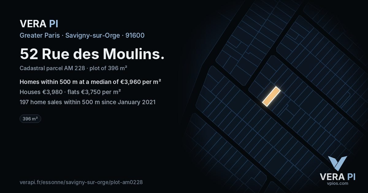 52 Rue des Moulins, Savigny-sur-Orge at night – the plot lit, the parcels around coloured by the prices near them