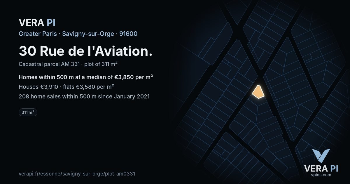 30 Rue de l'Aviation, Savigny-sur-Orge at night – the plot lit, the parcels around coloured by the prices near them