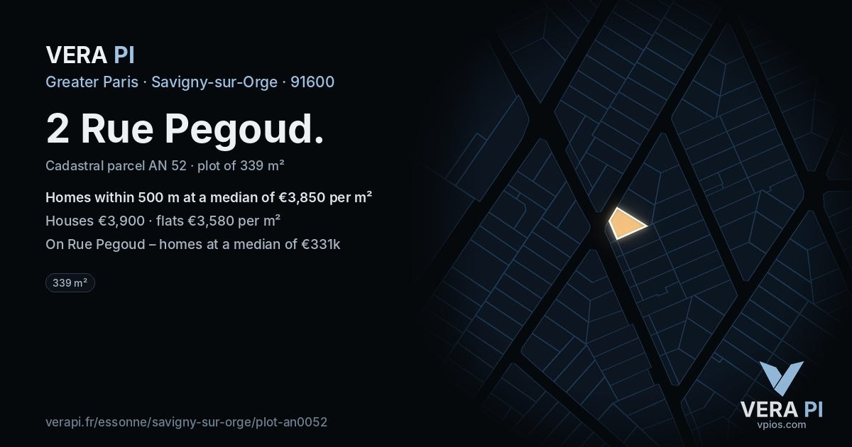 2 Rue Pegoud, Savigny-sur-Orge at night – the plot lit, the parcels around coloured by the prices near them