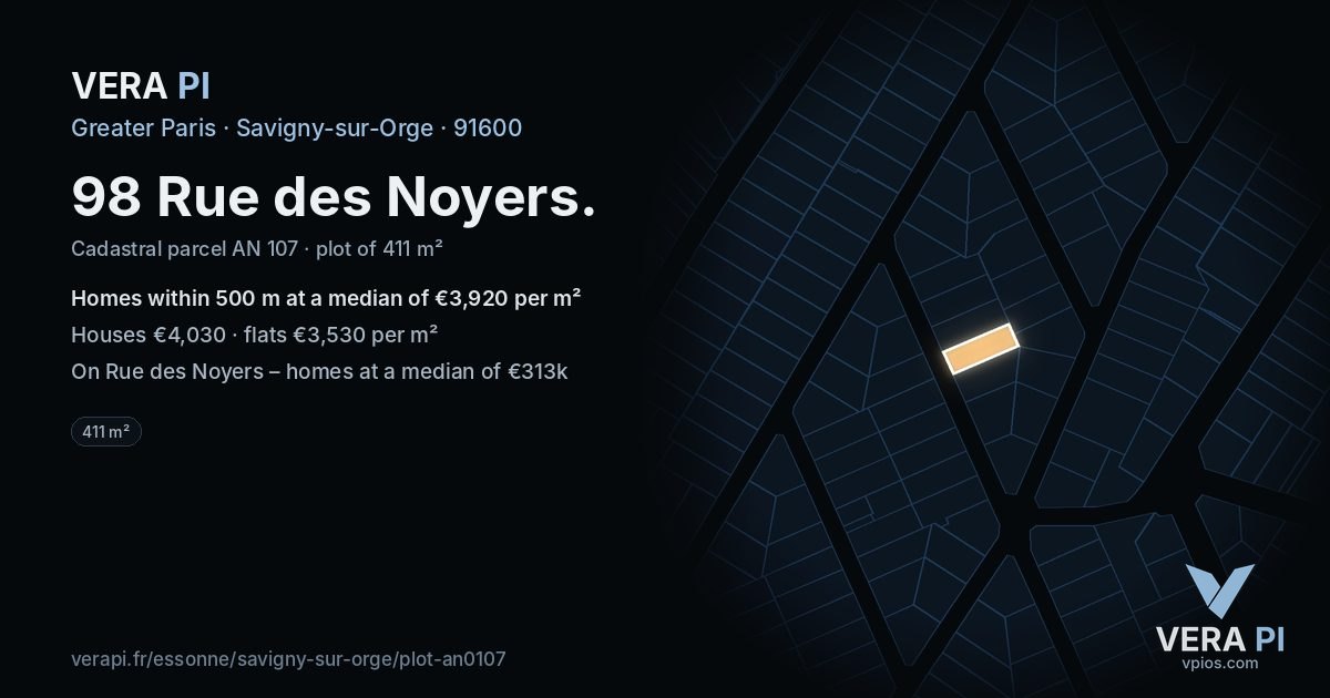 98 Rue des Noyers, Savigny-sur-Orge at night – the plot lit, the parcels around coloured by the prices near them