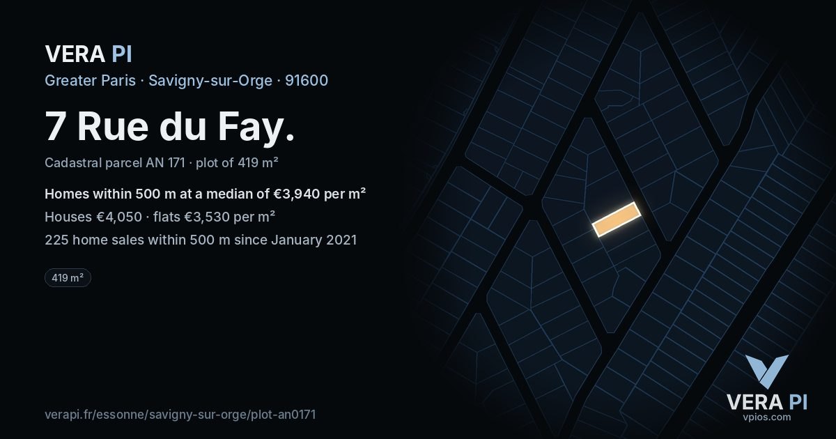 7 Rue du Fay, Savigny-sur-Orge at night – the plot lit, the parcels around coloured by the prices near them