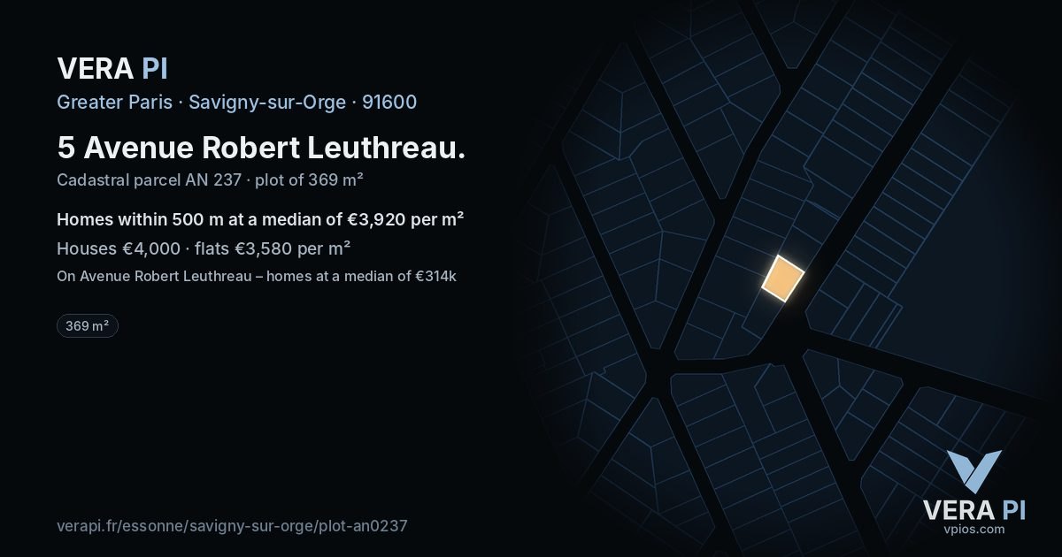 5 Avenue Robert Leuthreau, Savigny-sur-Orge at night – the plot lit, the parcels around coloured by the prices near them