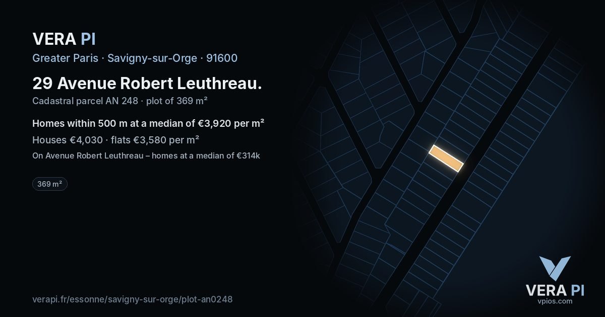 29 Avenue Robert Leuthreau, Savigny-sur-Orge at night – the plot lit, the parcels around coloured by the prices near them